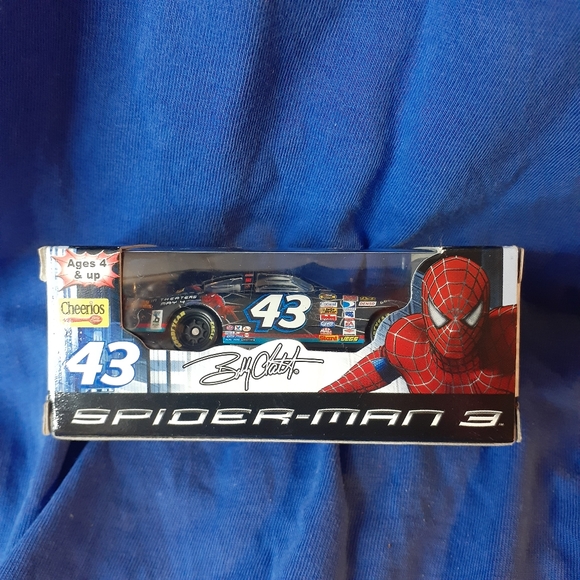 💯RARE 2007 #43 Bobby Labonte Cheerios Spiderman 1/64 Diecast 🇨🇦12.50 Can Ship - Picture 15 of 16